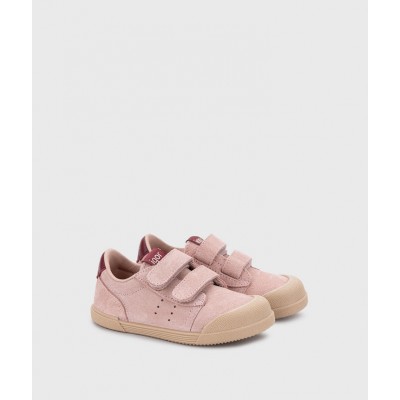 SNEAKERS IN CAMOSCIO, CON DOPPIO STRAPPO IN VELCRO