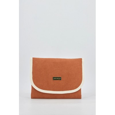 FASCIATOIO DA VIAGGIO TERRA