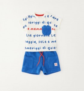 COMPLETINO  BLU CON T-SHIRT SCRITTE