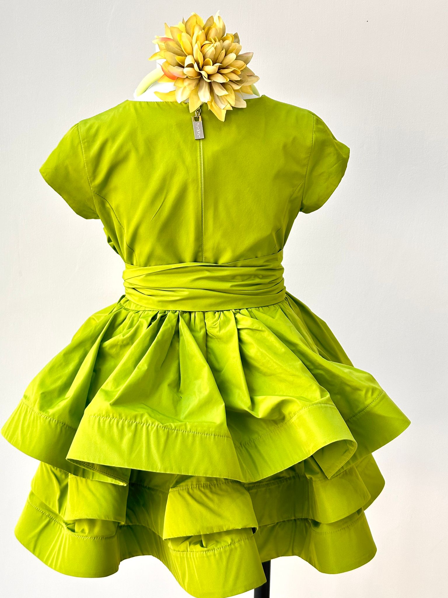 ABITO VERDE A BALZE