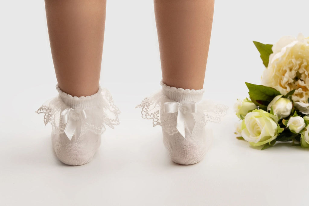 CALZINO BIANCO CON ROUGE IN TULLE RICAMATO