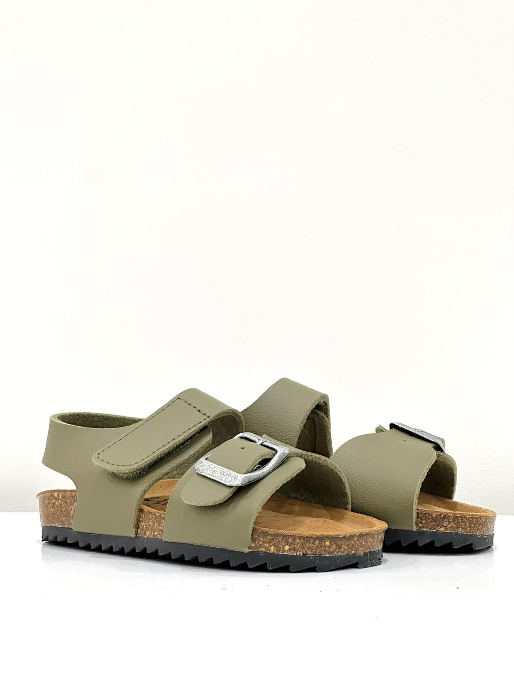SANDALO CON STRAPPO VERDE
