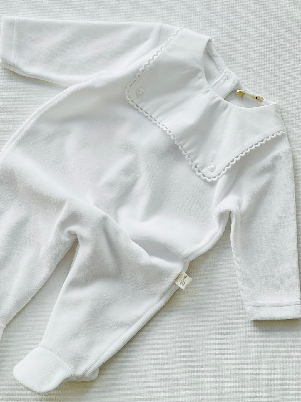 TUTINA WHITE CON CARRE' BIANCO CON BORDO SMERLATO