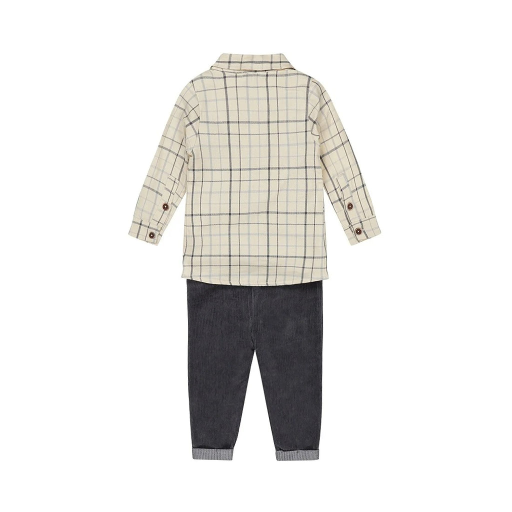 COMPLETO CON PANTALONE BLU A COSTE, CAMICIA A QUADRI E MAGLIETTINA MANICA LUNGA