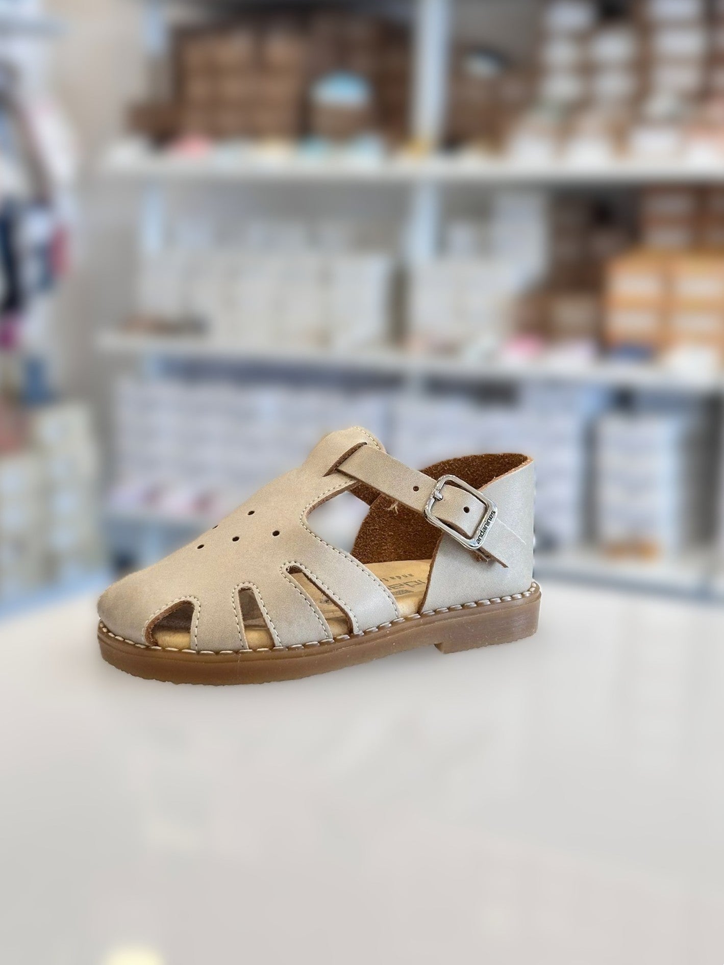 RAGNETTO IN PELLE