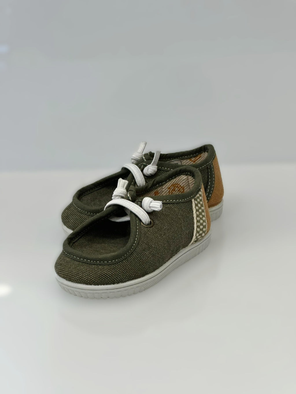 SCARPA IN TELA CON LACCI BICOLORE