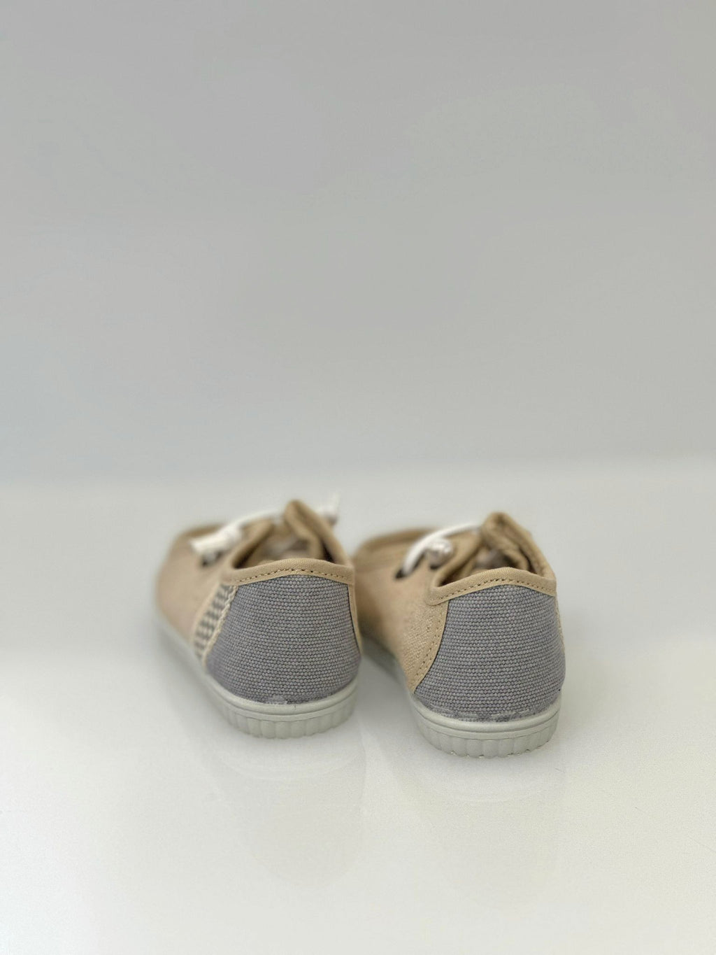 SCARPA IN TELA CON LACCI BICOLORE