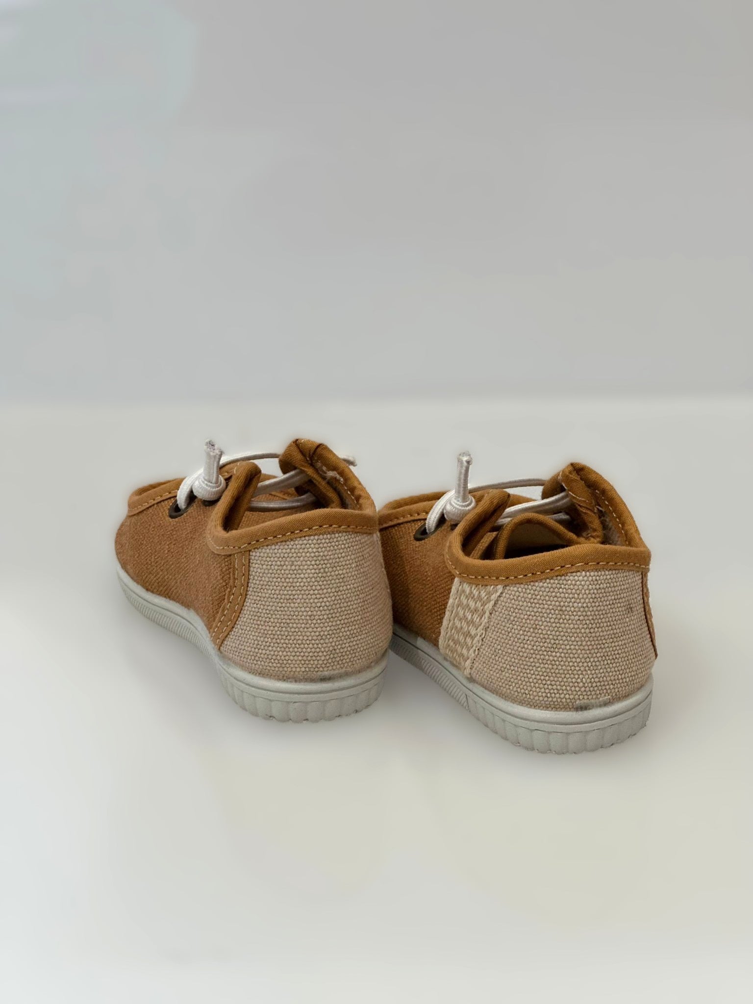 SCARPA IN TELA CON LACCI BICOLORE