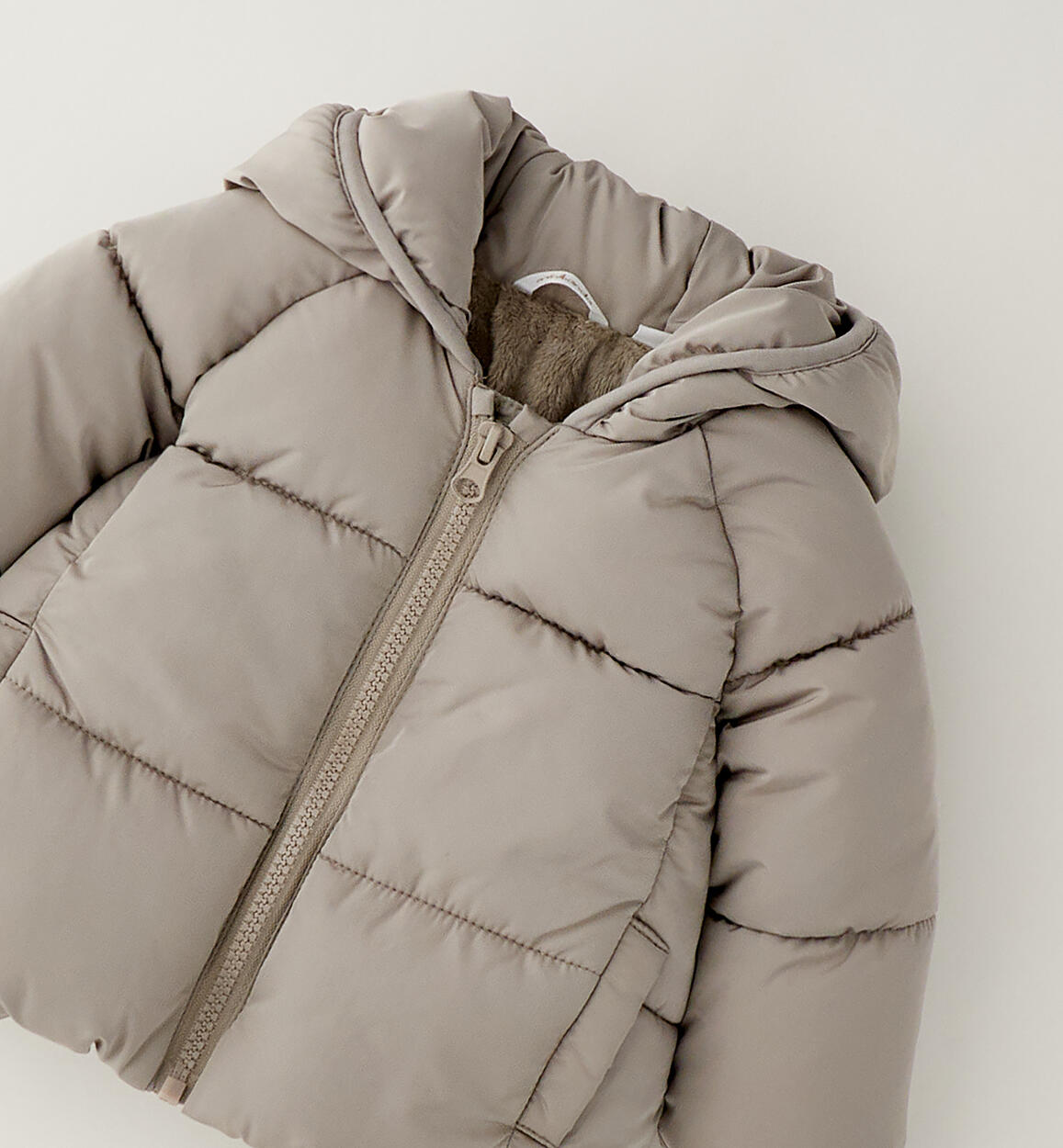 GIUBBOTTINO IMBOTTITO BEIGE CON CAPPUCCIO